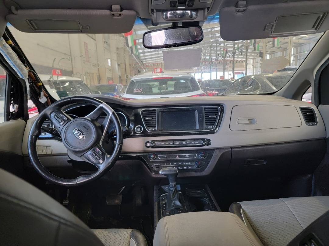 2018 KIA SEDONA — 142072 Miles — Lot 40964796 — Main - Marhaba Auctions Used Cars - Image 8