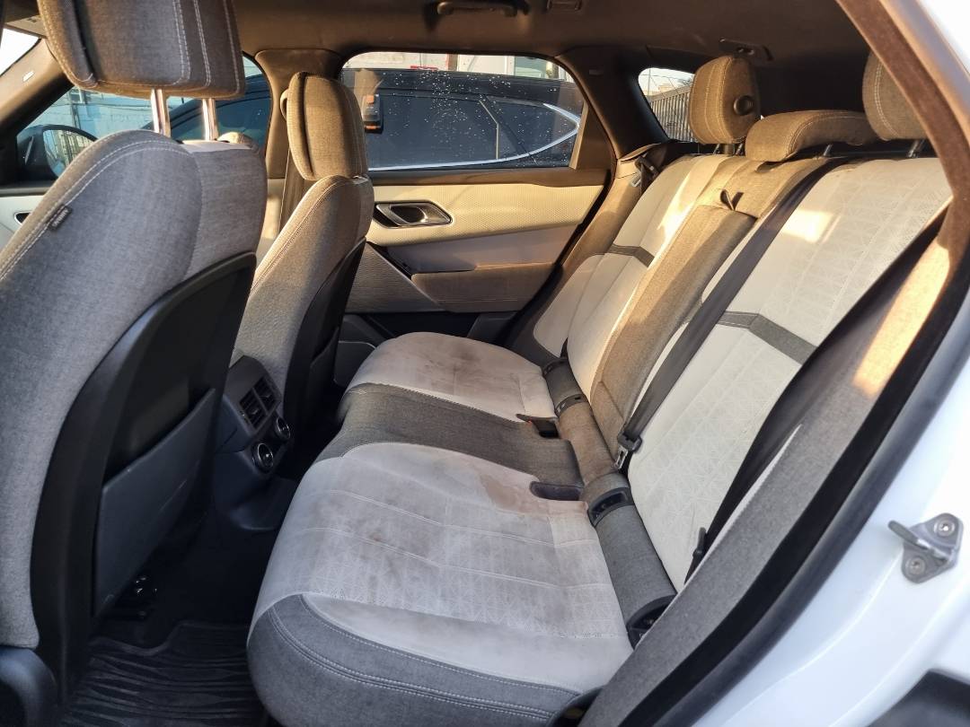 2019 LAND ROVER RANGE ROVER VELAR — 91391 Miles — Lot 43632953 — Al Quoz - Marhaba Auctions Used Cars - Image 6
