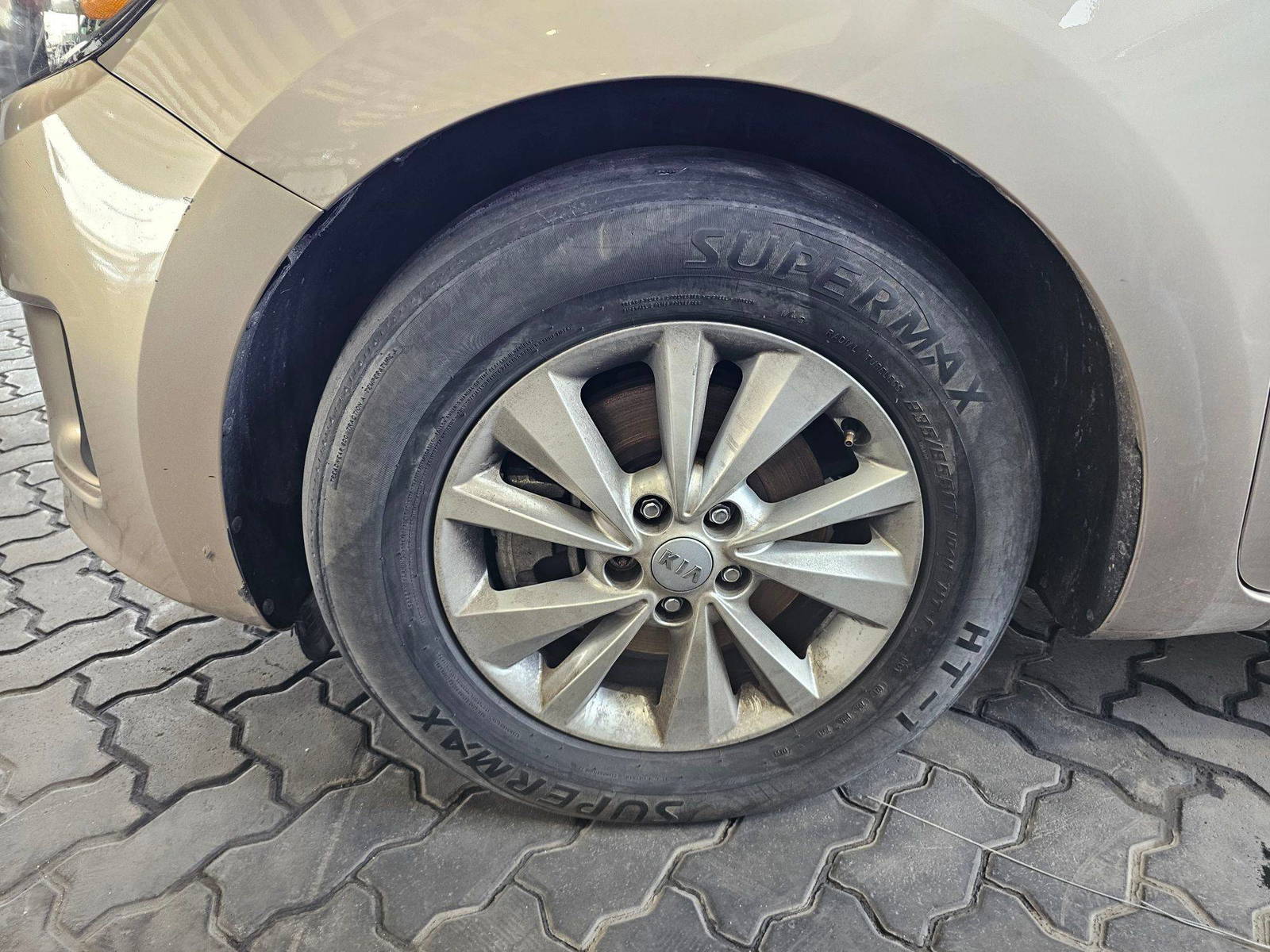 2015 KIA SEDONA — 146806 Miles — Lot 6039833 — Main - Marhaba Auctions Used Cars - Image 10