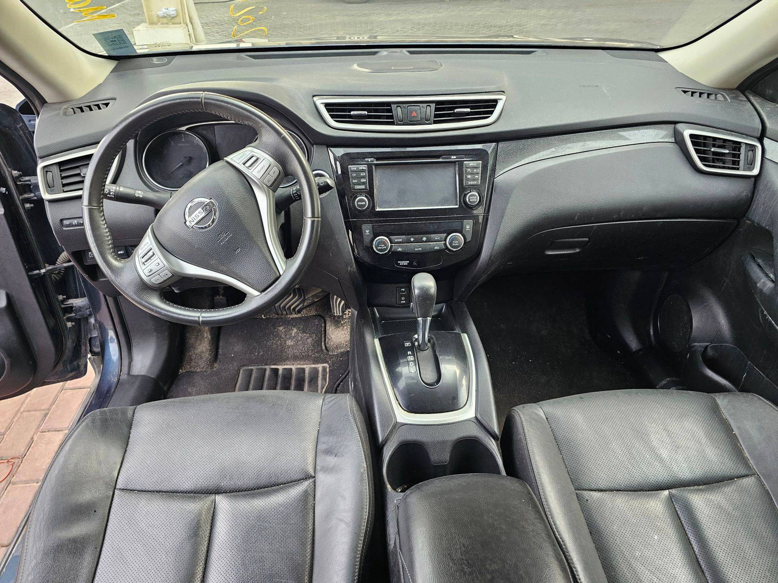 2014 NISSAN ROGUE — 226140 KM — Lot 20206929 — Souq - Marhaba Auctions Used Cars - Image 7