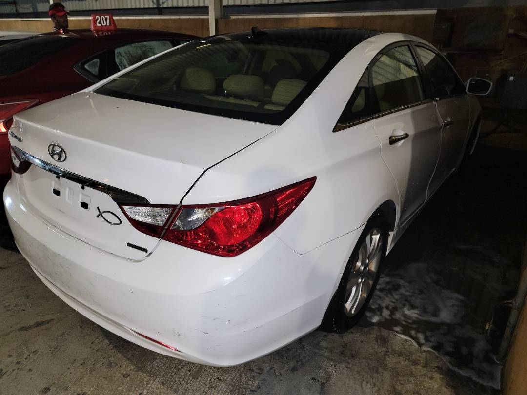 2012 HYUNDAI SONATA — 202093 Miles — Lot 501433 - Marhaba Auctions Used Cars - Image 3