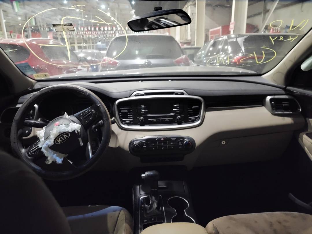 2018 KIA SORENTO — 215099 Miles — Lot G349643 — Main - Marhaba Auctions Used Cars - Image 8
