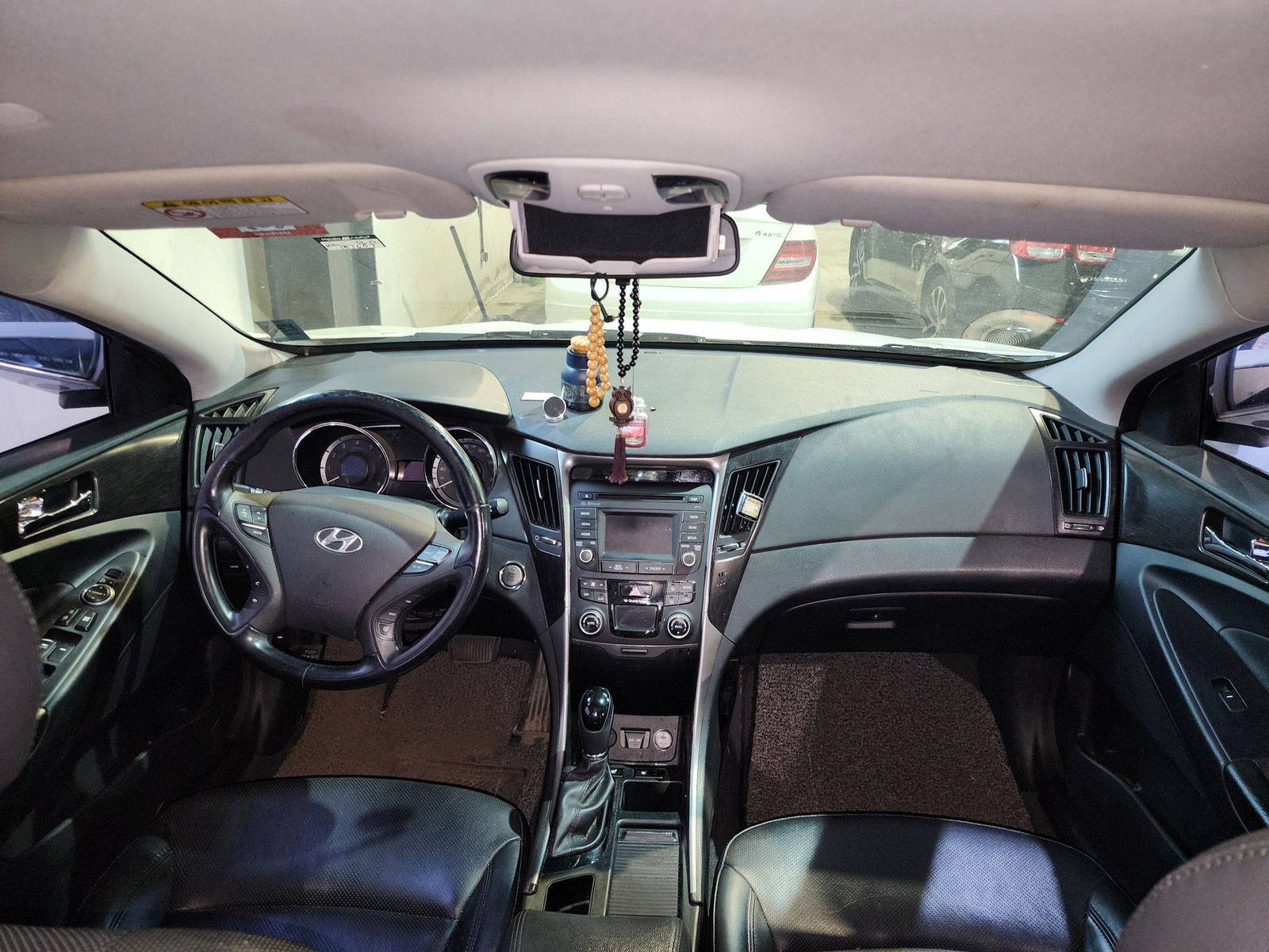 2014 HYUNDAI SONATA — 183657 KM — Lot 626536 — Al Quoz - Marhaba Auctions Used Cars - Image 8