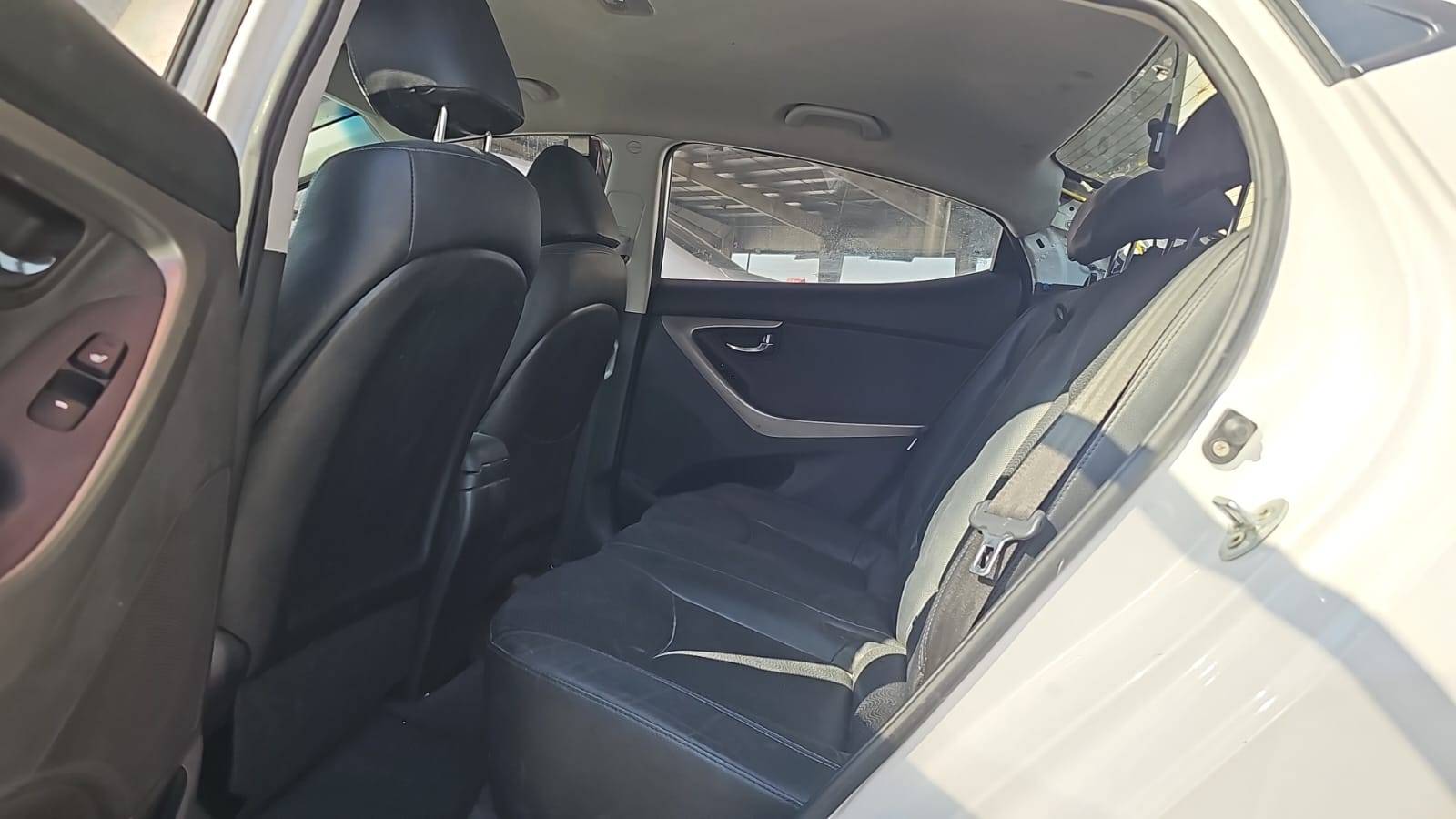 2013 HYUNDAI AVANTE — 152790 KM — Lot DU640710 — Souq - Marhaba Auctions Used Cars - Image 7