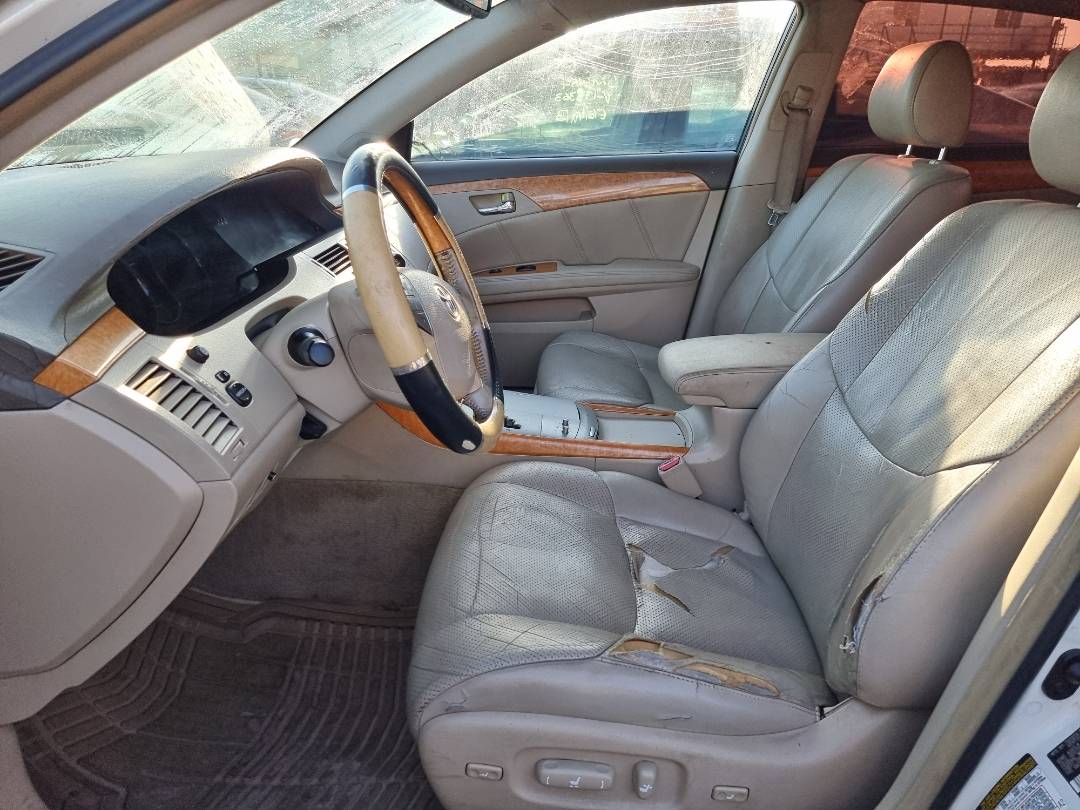 2006 TOYOTA AVALON — 204904 Miles — Lot 215487 — Souq - Marhaba Auctions Used Cars - Image 8
