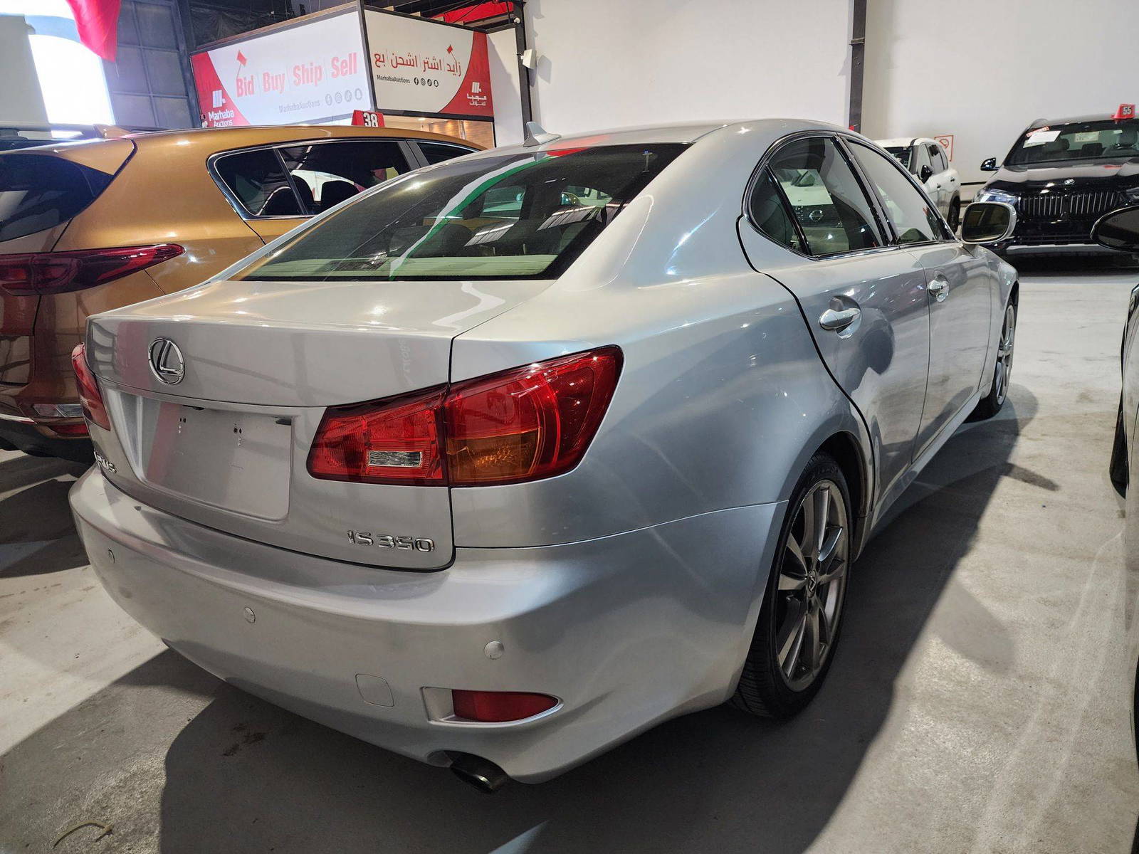 2008 LEXUS IS-350 — 276975 Miles — Lot 18706 — Al Quoz - Marhaba Auctions Used Cars - Image 5