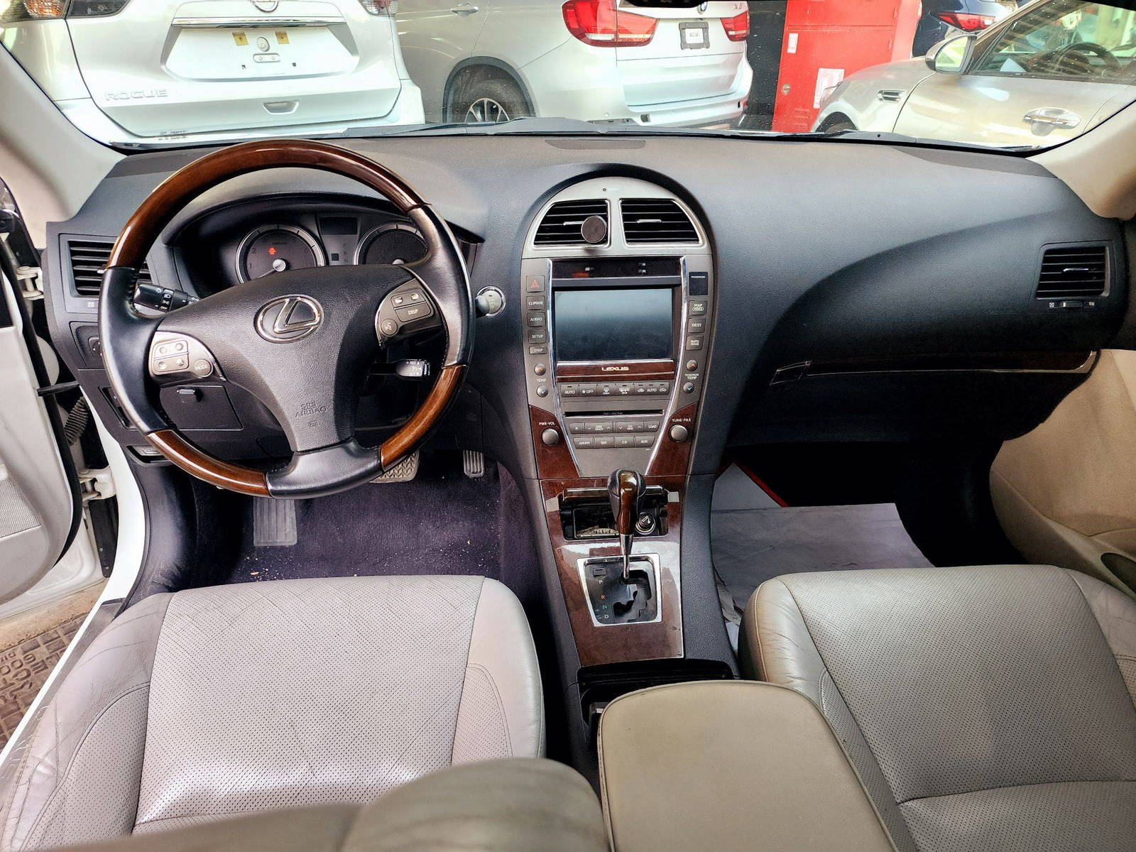 2012 LEXUS ES 350 — 179719 Miles — Lot EG6C2508074 — Souq - Marhaba Auctions Used Cars - Image 7