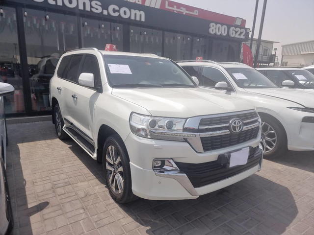 TOYOTA LAND CRUISER 2017