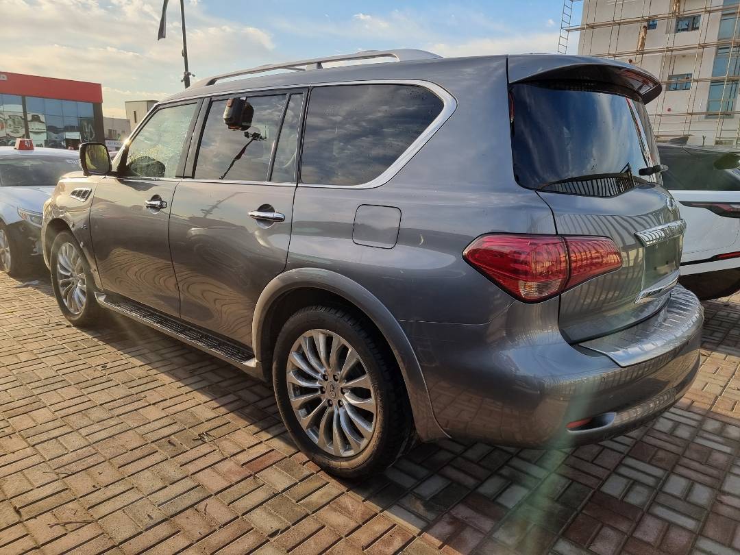 2015 INFINITI QX80 — 185405 Miles — Lot 214578 — Ind. 12 - Marhaba Auctions Used Cars - Image 4