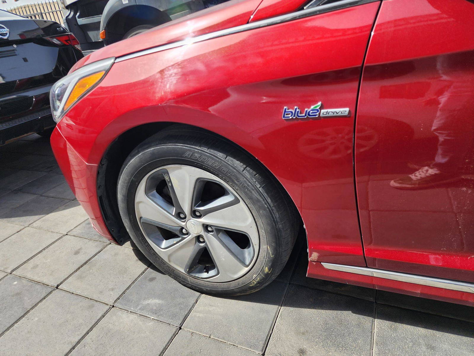 2016 HYUNDAI SONATA — 154433 Miles — Lot 9617 — Main - Marhaba Auctions Used Cars - Image 11