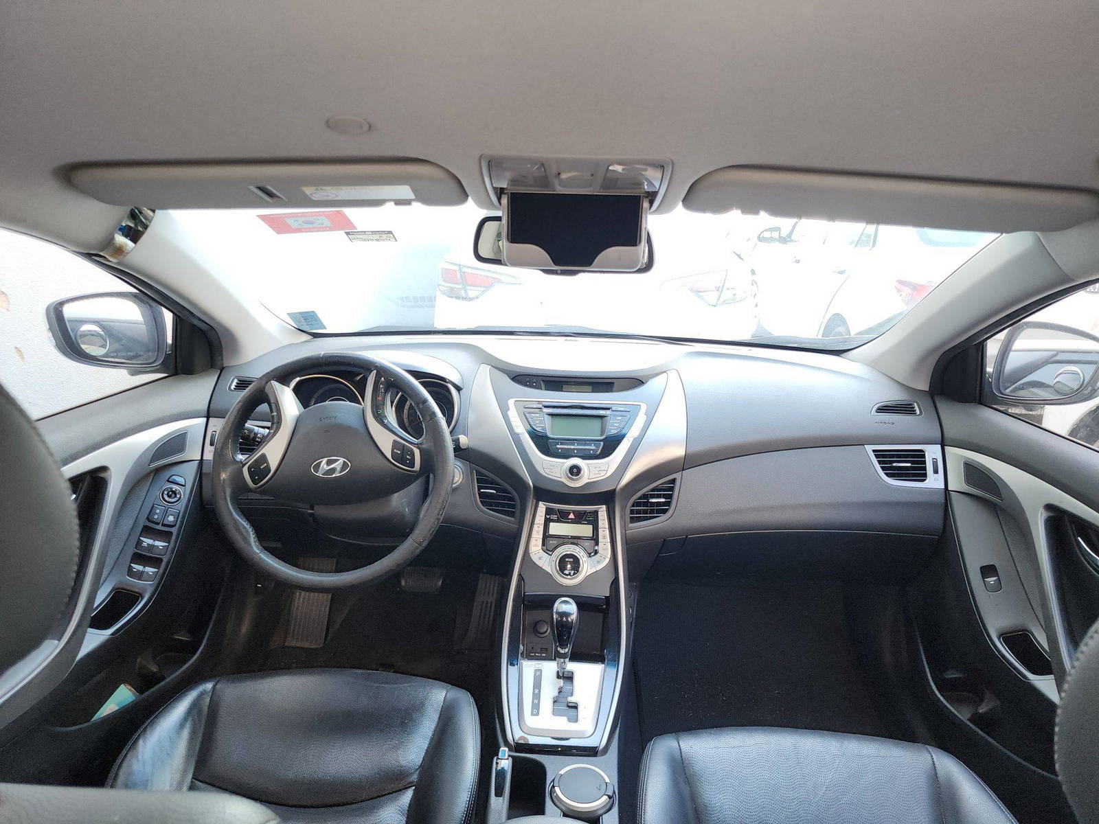 2011 HYUNDAI AVANTE — 140804 KM — Lot 075746 — Souq - Marhaba Auctions Used Cars - Image 8