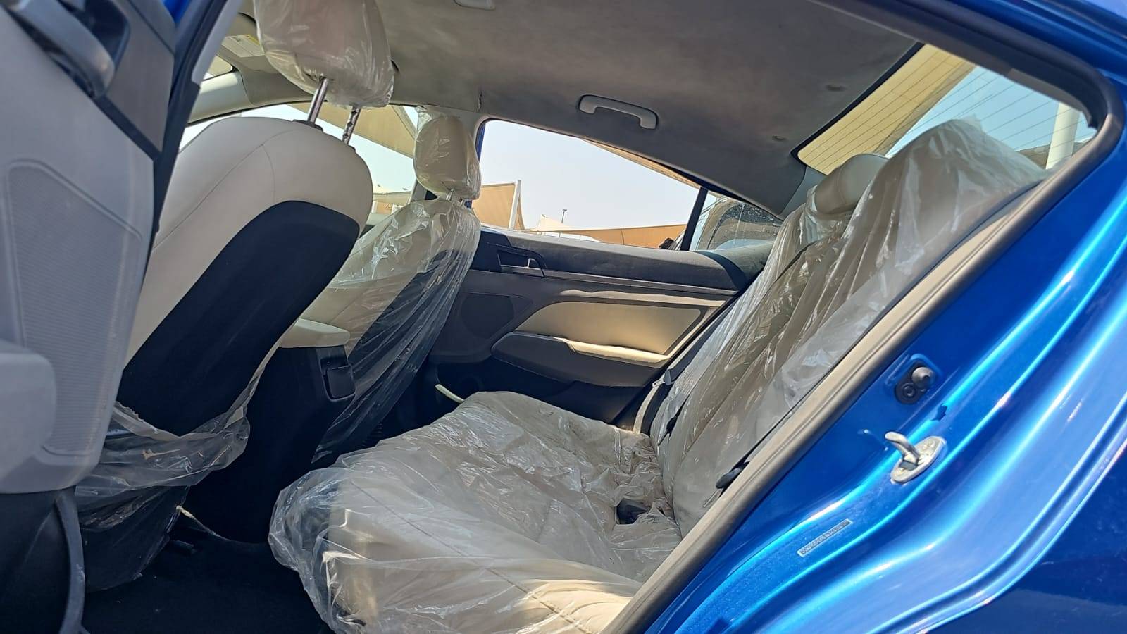 2018 HYUNDAI ELANTRA — 74520 Miles — Lot F5JH344736 — Souq - Marhaba Auctions Used Cars - Image 6