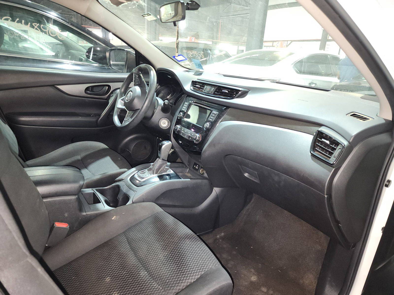 2019 NISSAN ROGUE SPORTS — 79701 Miles — Lot 51809084 — Souq - Marhaba Auctions Used Cars - Image 8