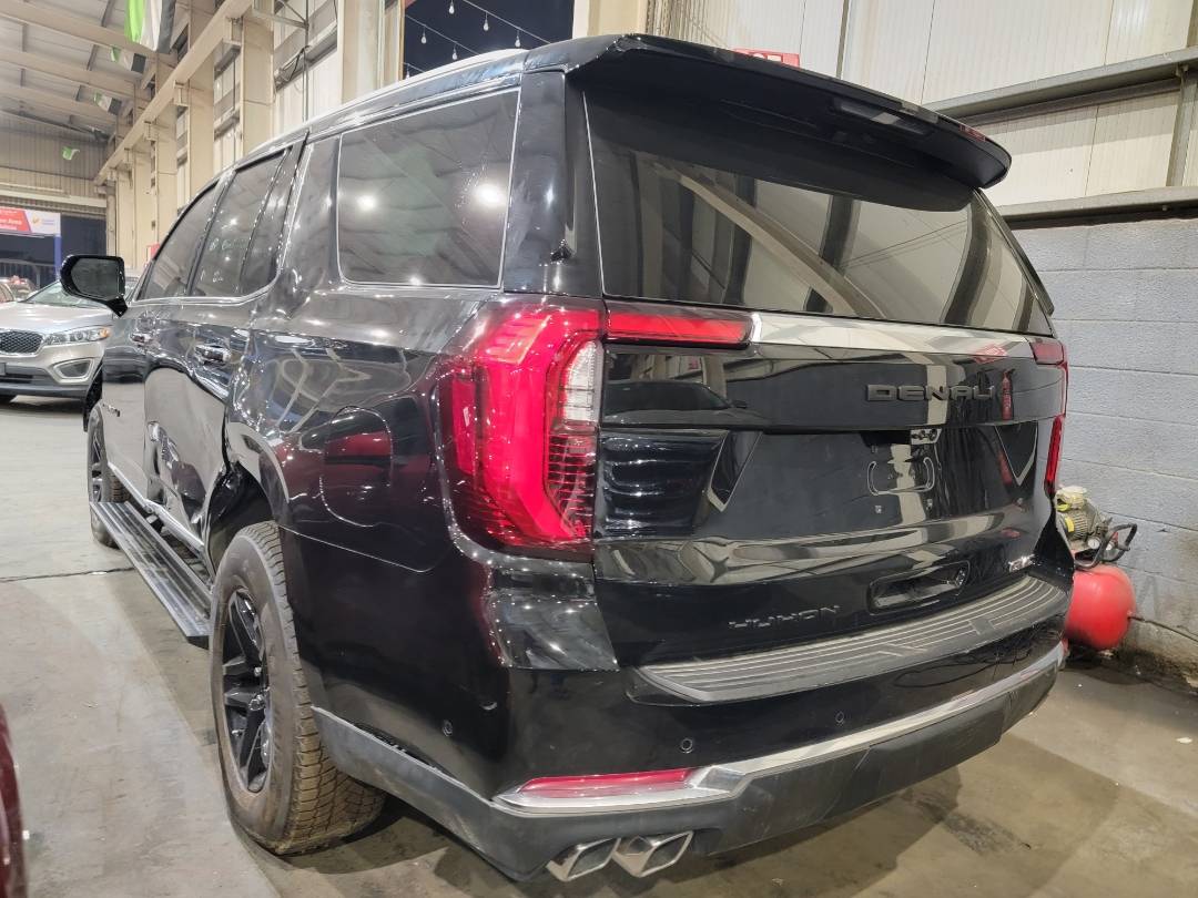 2025 GMC YUKON DENALI — 1479 KM — Lot 51118835 — Main - Marhaba Auctions Used Cars - Image 4