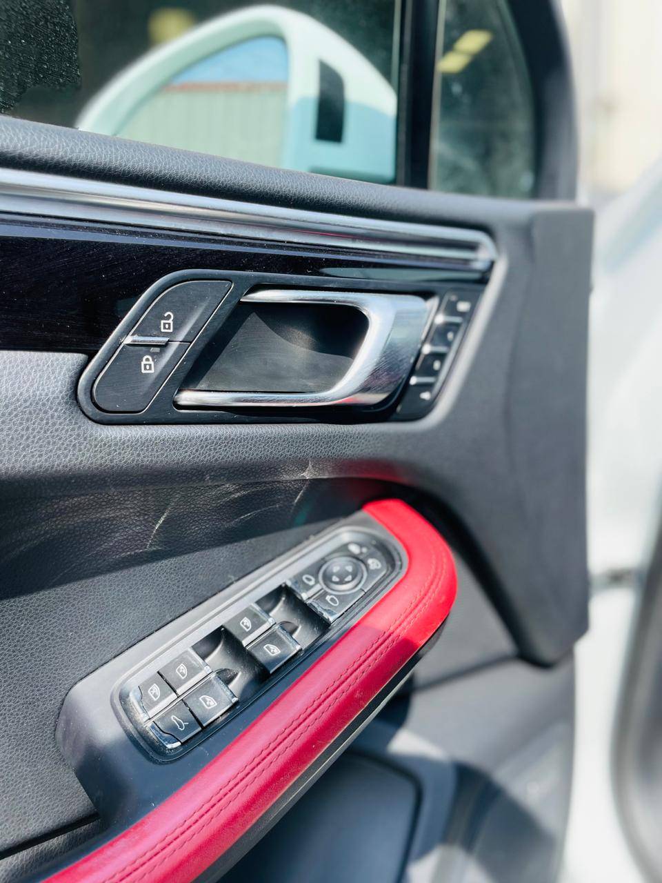 PORSCHE MACAN 2021 - Marhaba Auction Used Cars - Image 10