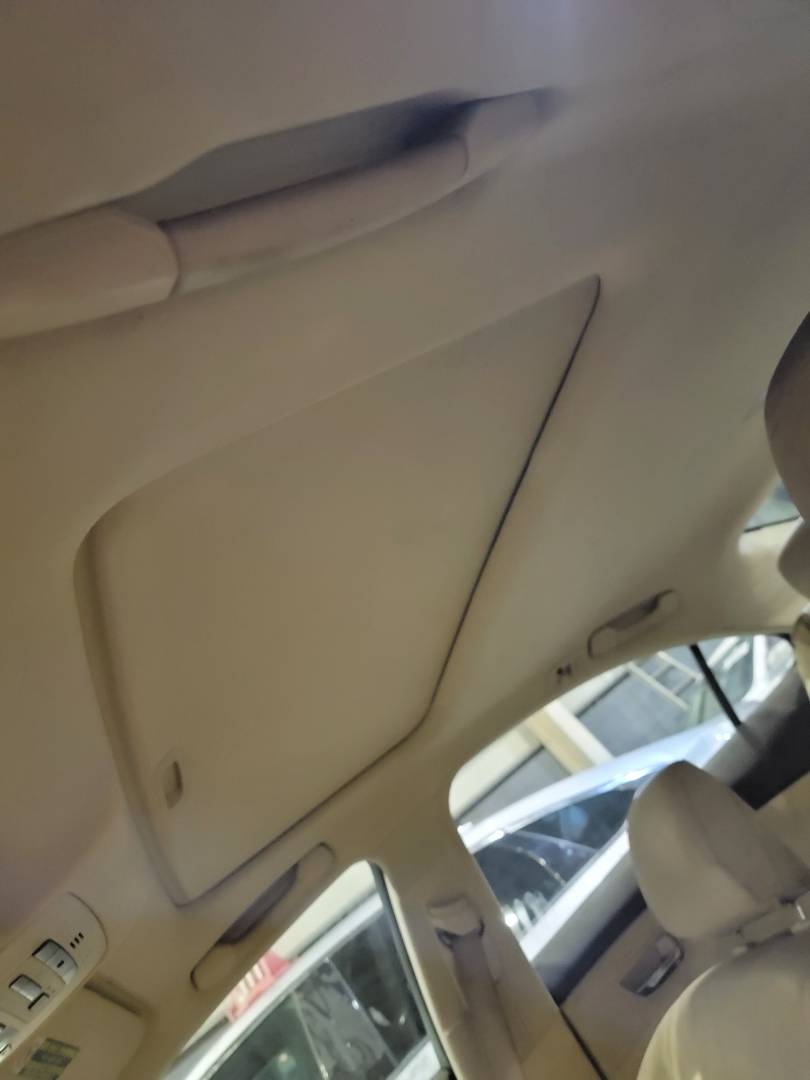 2011 LEXUS ES 350 — 226139 Miles — Lot B2417000 — Main - Marhaba Auctions Used Cars - Image 10