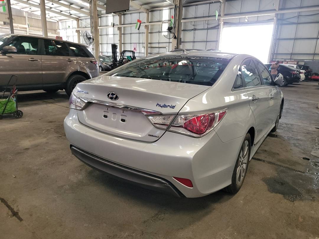 2015 HYUNDAI SONATA — 211973 Miles — Lot 8FA127695 — Main - Marhaba Auctions Used Cars - Image 3