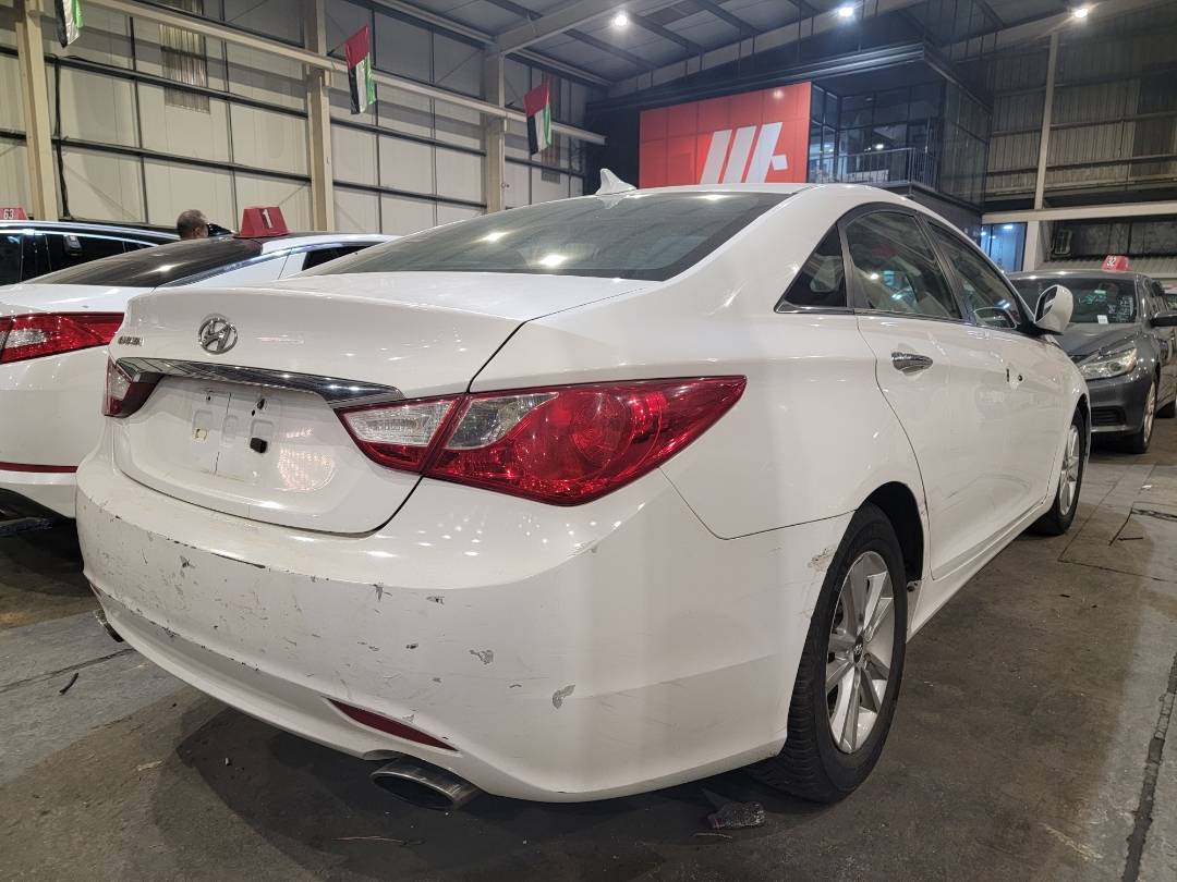 2011 HYUNDAI SONATA — 154261 Miles — Lot 64697474 — Main - Marhaba Auctions Used Cars - Image 4