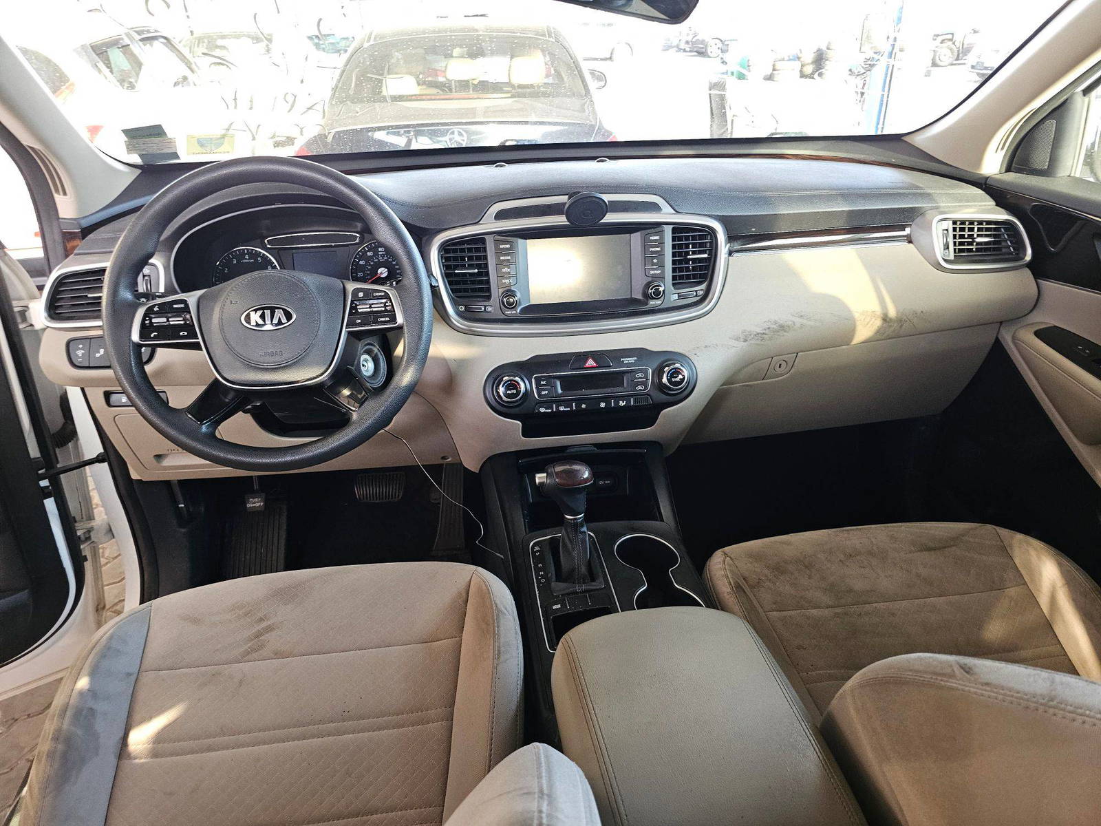 KIA SORENTO 2019 - Marhaba Auction Used Cars - Image 6