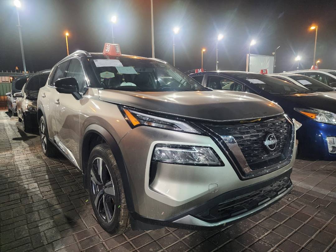 NISSAN ROGUE