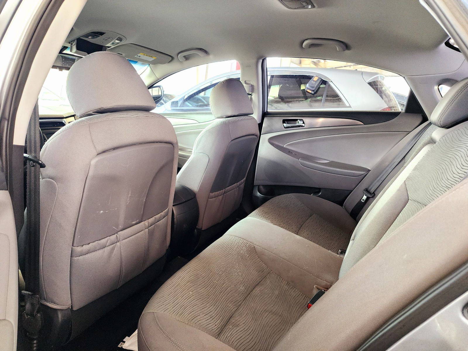 2015 HYUNDAI SONATA — 62491 Miles — Lot 81887344 — Souq - Marhaba Auctions Used Cars - Image 6