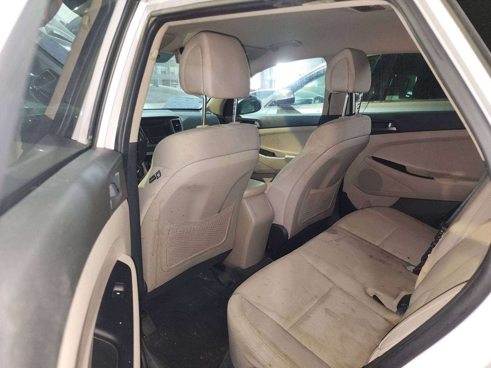 2017 HYUNDAI TUCSON — 116295 Miles — Lot 116295 — Souq - Marhaba Auctions Used Cars - Image 7