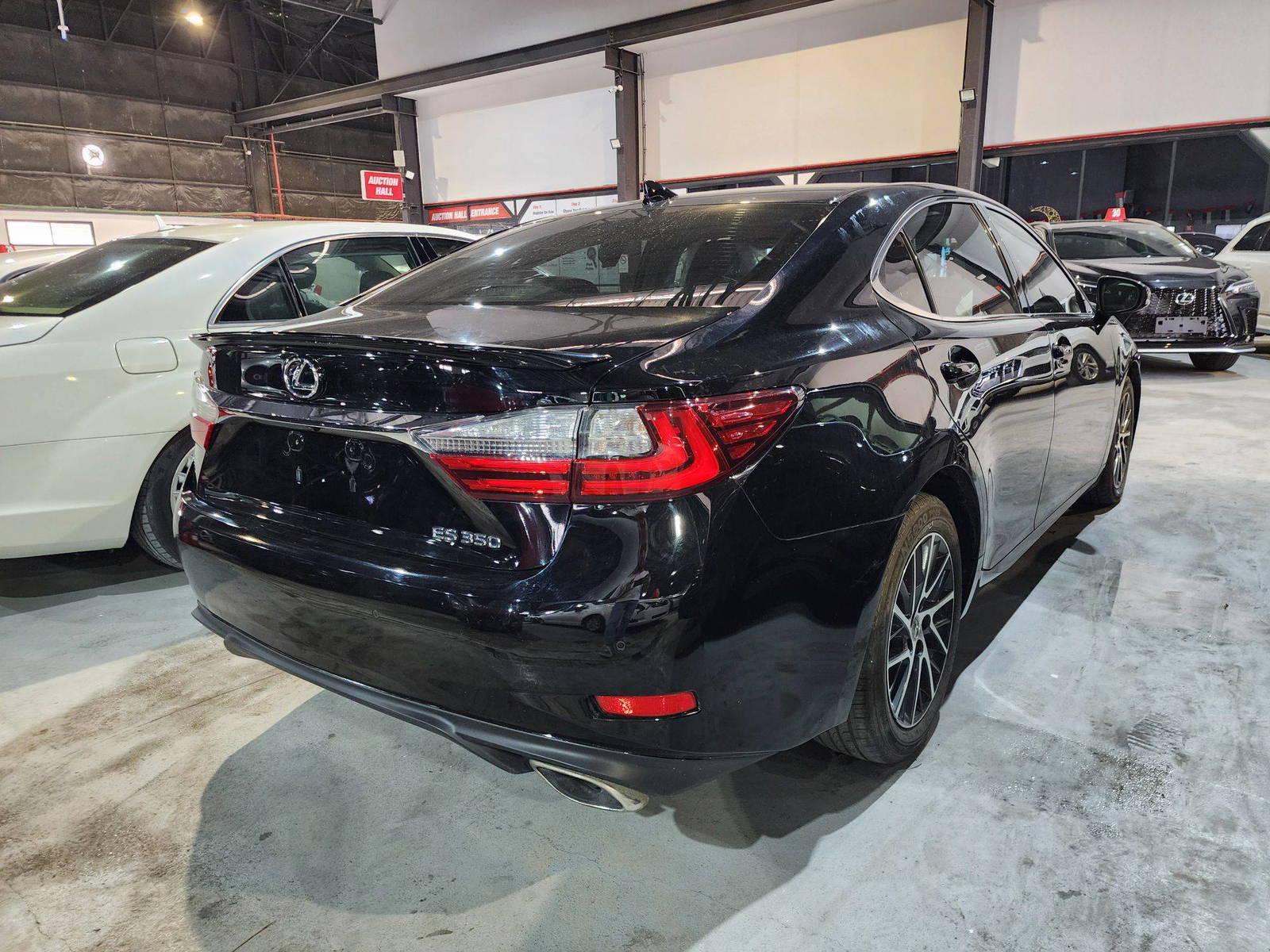 2016 LEXUS ES 350 — 86931 Miles — Lot 11227 — Al Quoz - Marhaba Auctions Used Cars - Image 6