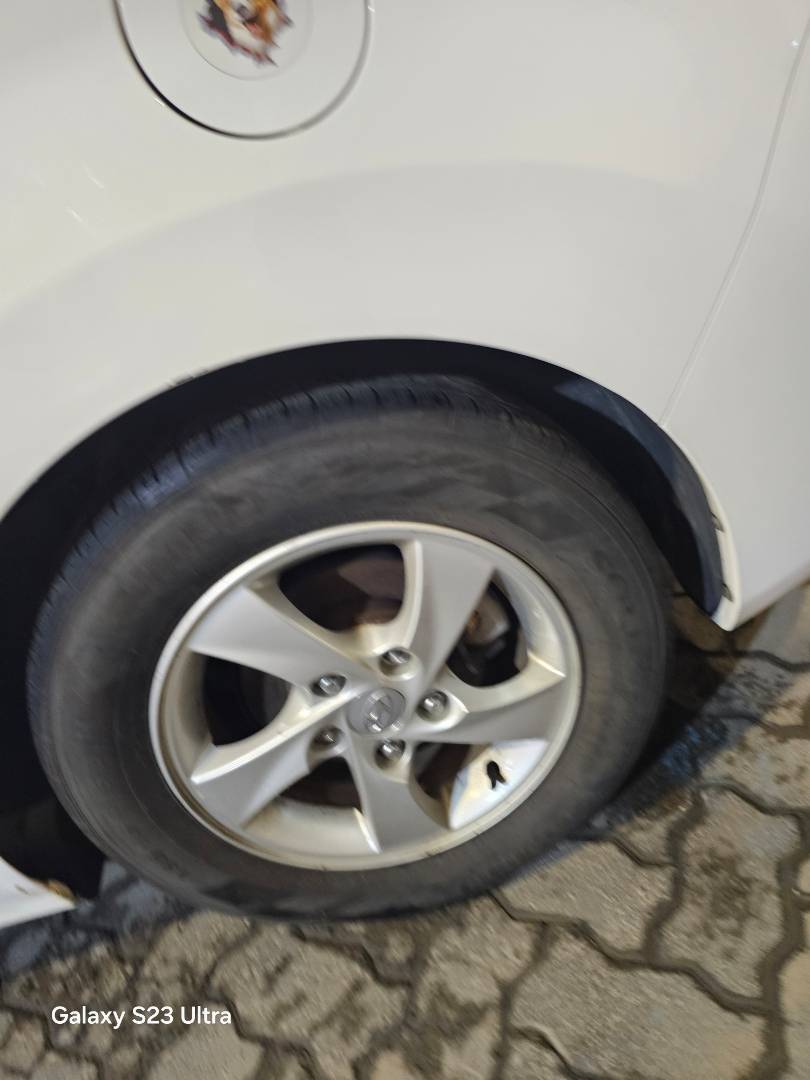 2013 HYUNDAI AVANTE — 123401 KM — Lot 635629 — Main - Marhaba Auctions Used Cars - Image 7