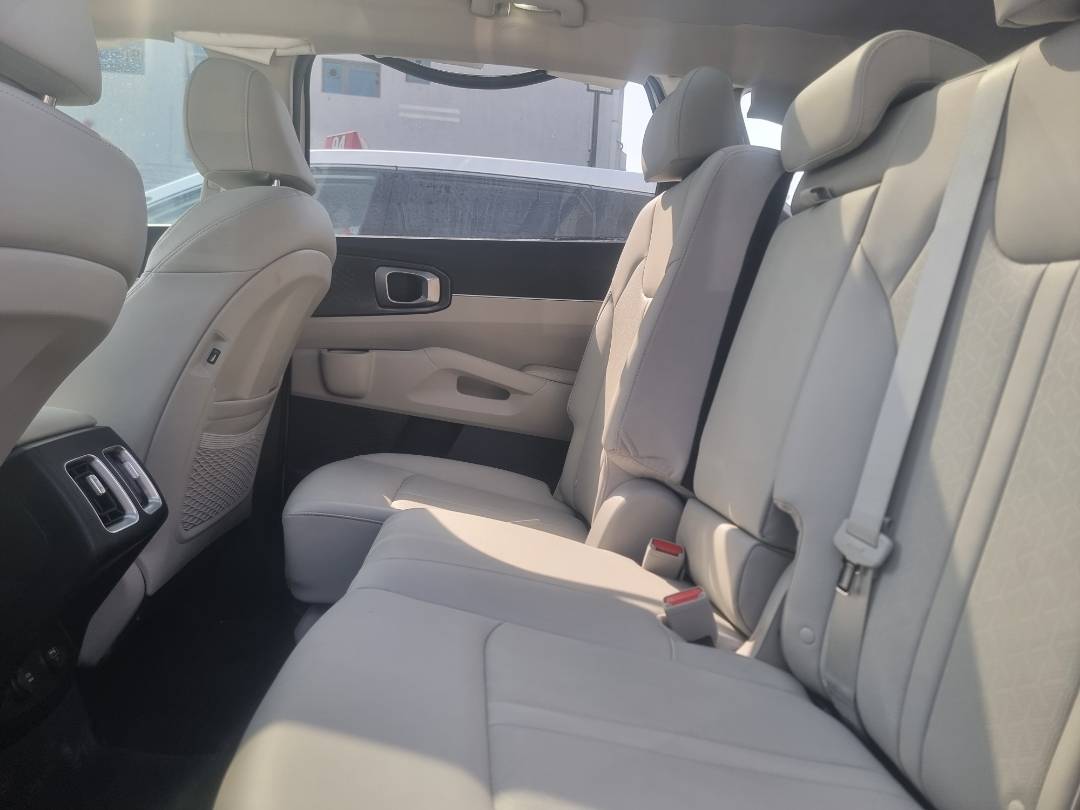 KIA SORENTO 2023 - Marhaba Auction Used Cars - Image 4