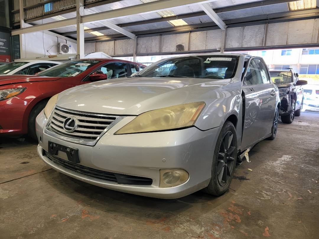 2011 LEXUS ES 350 — 187929 Miles — Lot 2444860 — Main - Marhaba Auctions Used Cars - Image 4