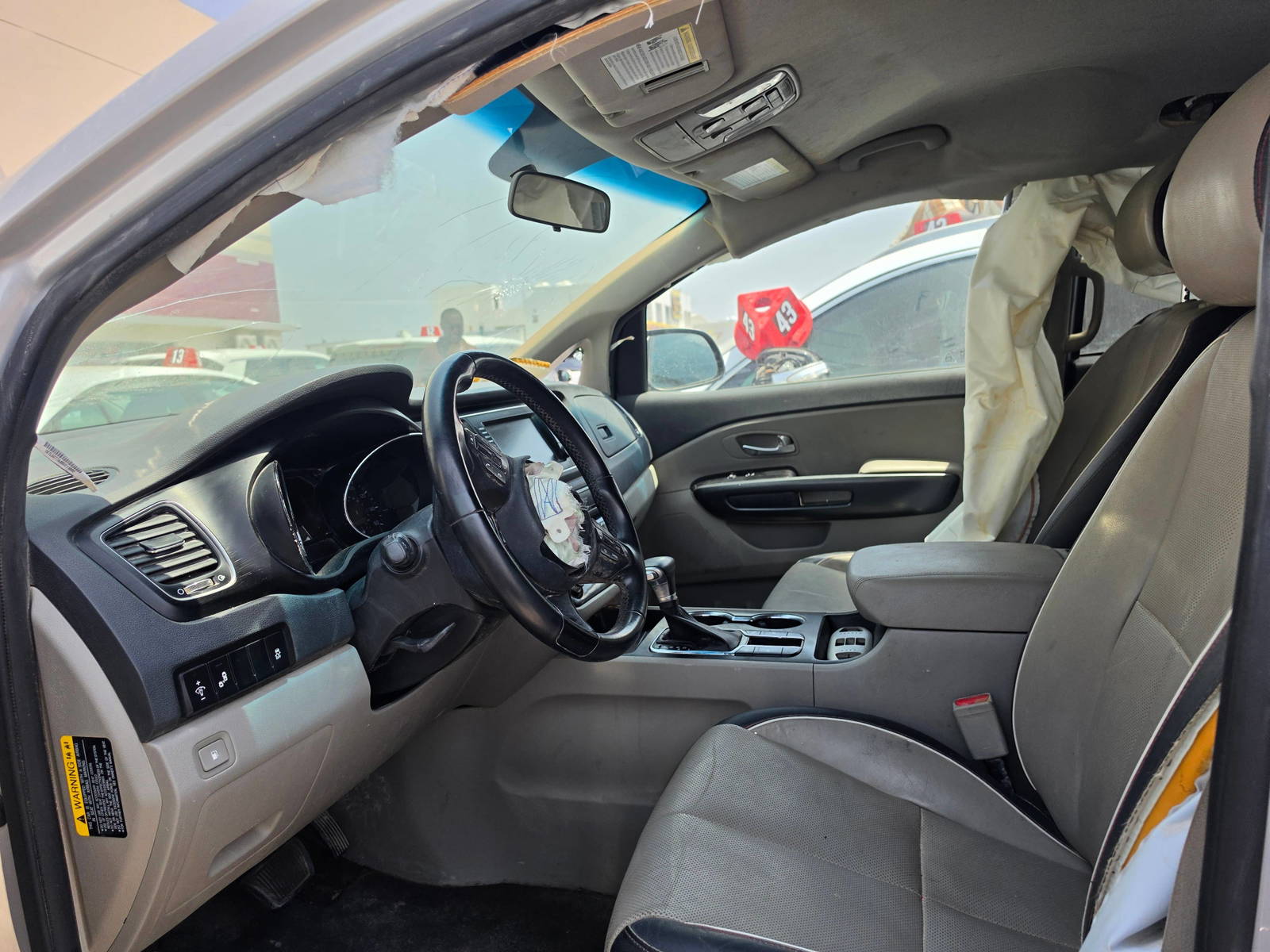 2019 KIA SEDONA — 140469 Miles — Lot 13K6503115 - Marhaba Auctions Used Cars - Image 6