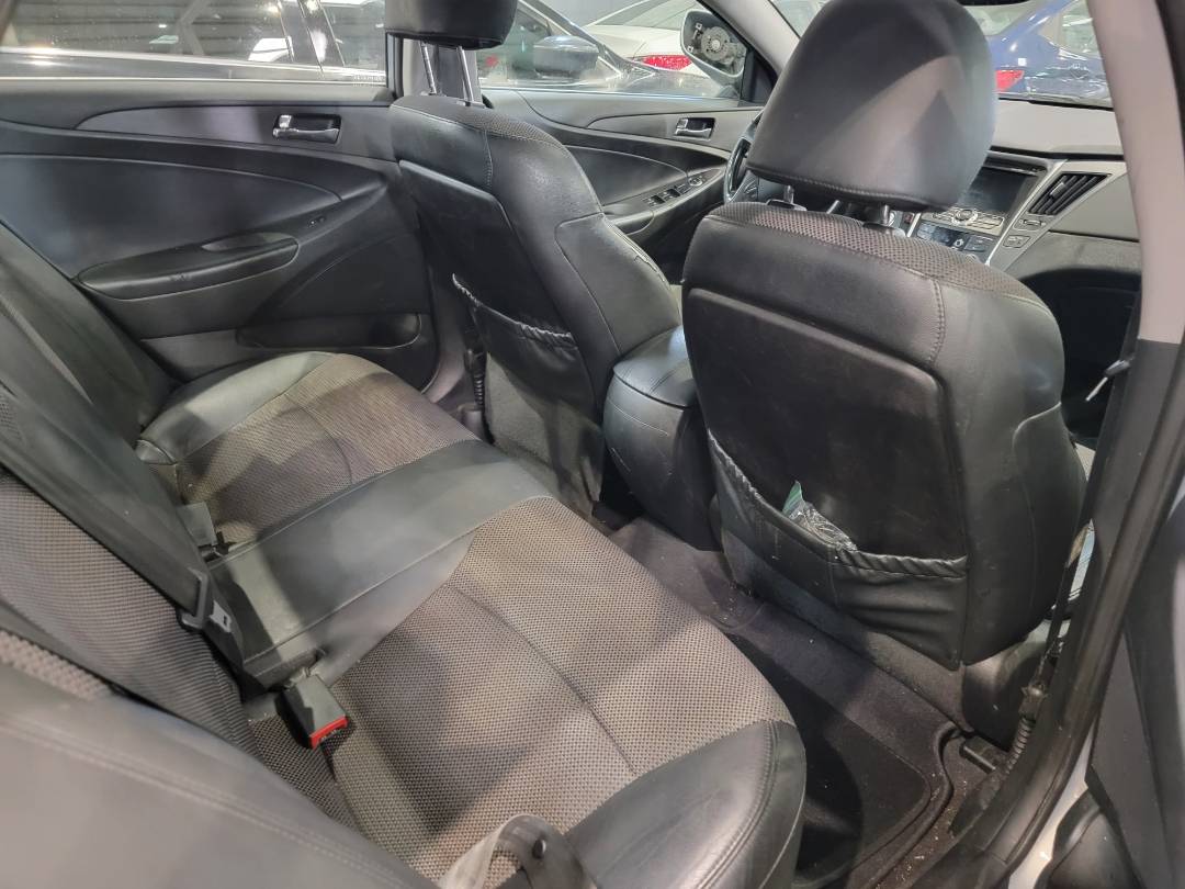 2011 HYUNDAI SONATA — 198311 Miles — Lot 38062759 - Marhaba Auctions Used Cars - Image 11
