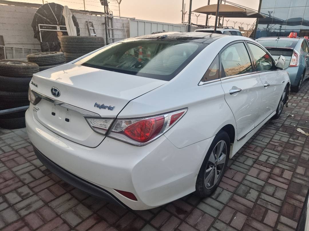 2011 HYUNDAI SONATA — 112024 Miles — Lot A007351 — Ind. 12 - Marhaba Auctions Used Cars - Image 4