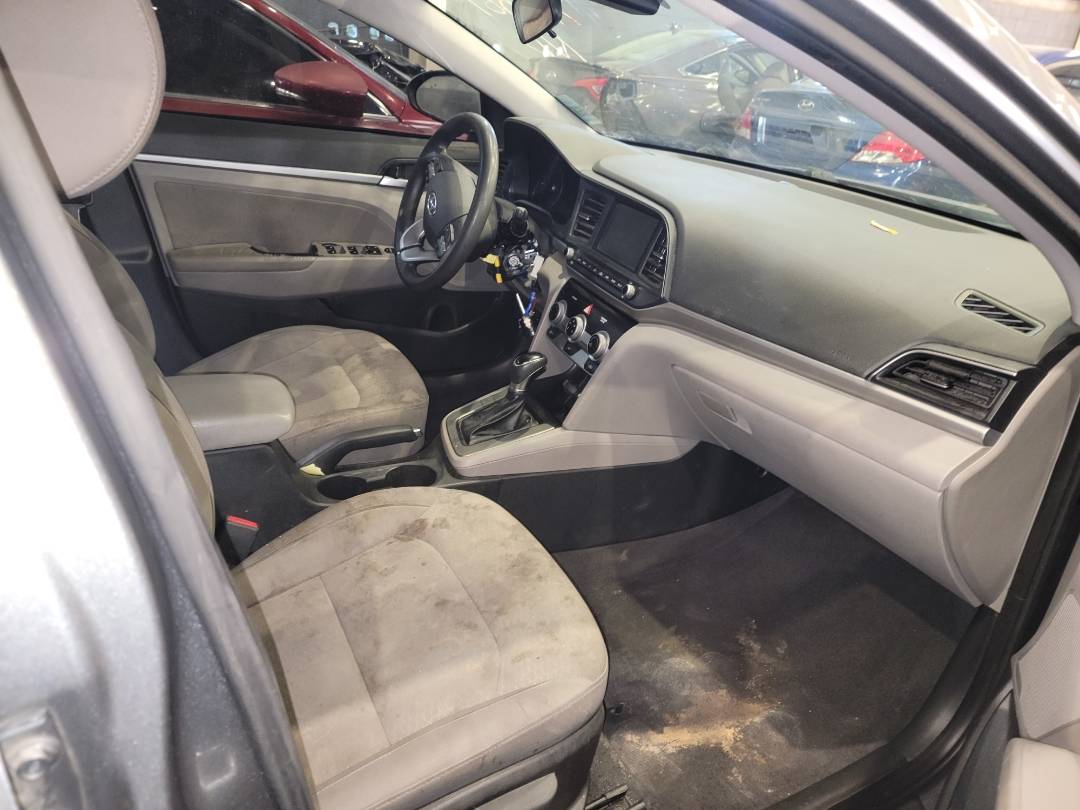2019 HYUNDAI ELANTRA — 103209 Miles — Lot 743001 — Main - Marhaba Auctions Used Cars - Image 8