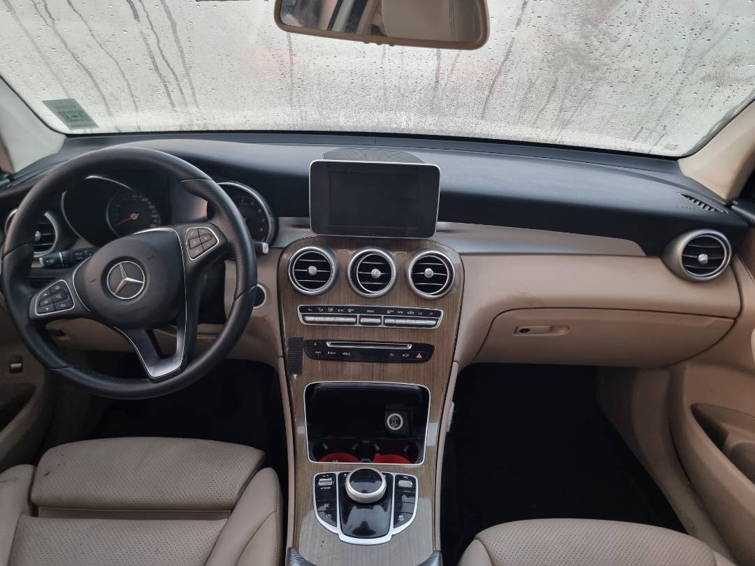 2018 MERCEDES BENZ GLC-300 — 123796 Miles — Lot 3JV045841 — Main - Marhaba Auctions Used Cars - Image 7