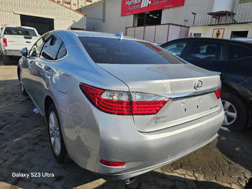 2015 LEXUS ES 350 for sale at Marhaba Auctions
