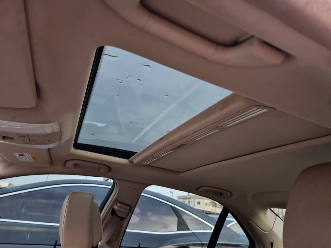 MERCEDES BENZ C300 2012 - Marhaba Auction Used Cars - Image 8