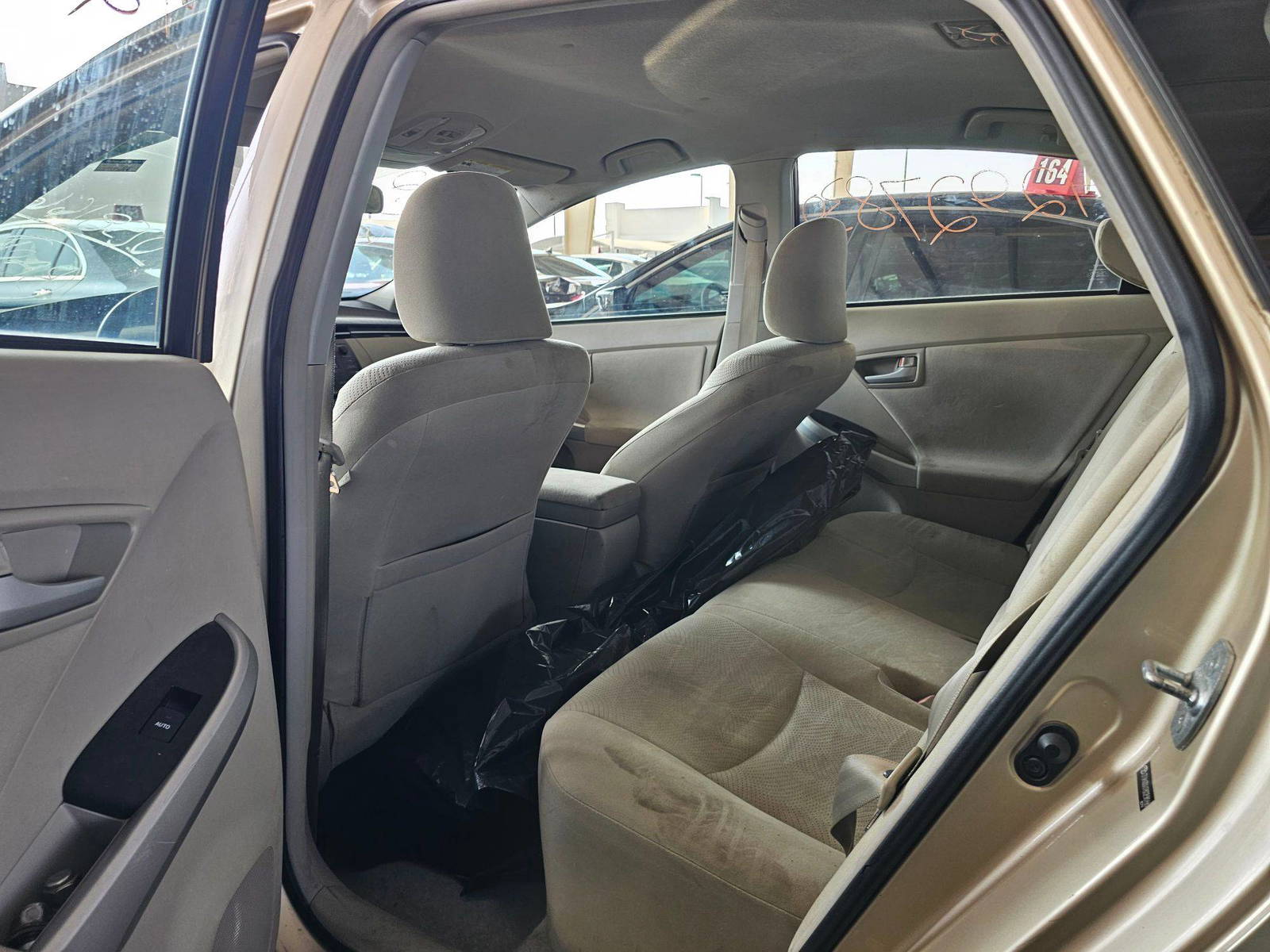 2011 TOYOTA PRIUS — 153598 Miles — Lot 1B0258166 — Souq - Marhaba Auctions Used Cars - Image 7