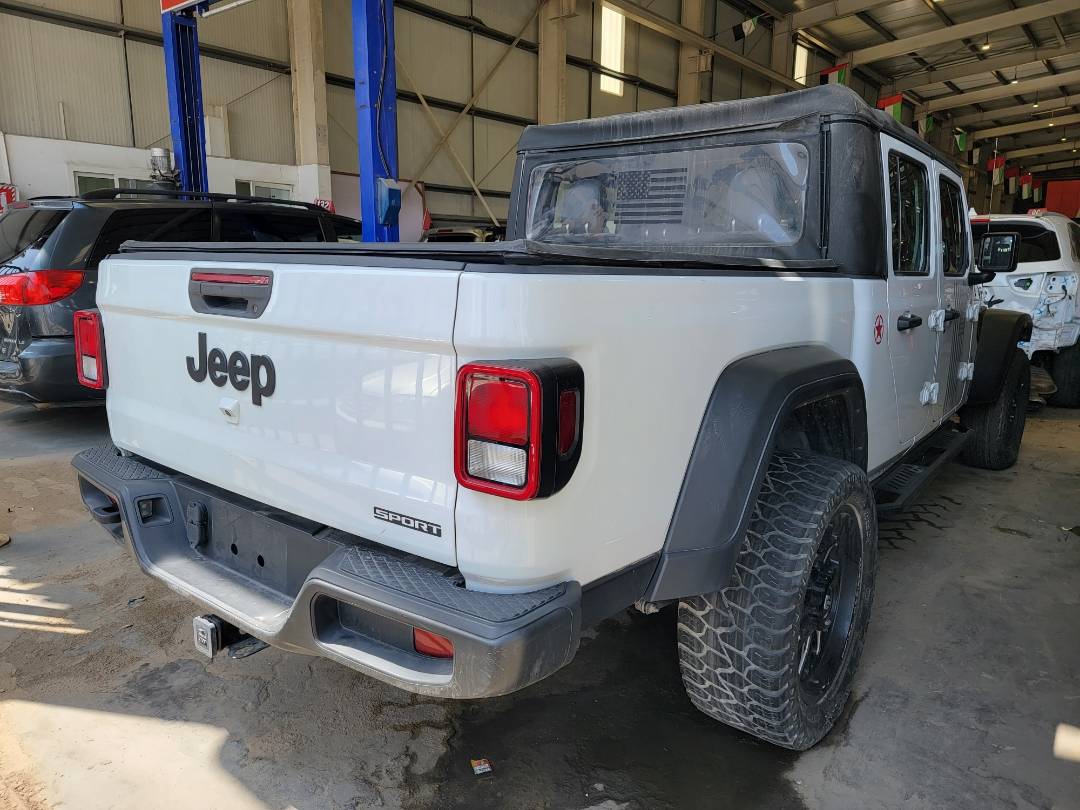 2021 JEEP GLADIATOR — 57956 Miles — Lot L570051 — Main - Marhaba Auctions Used Cars - Image 3