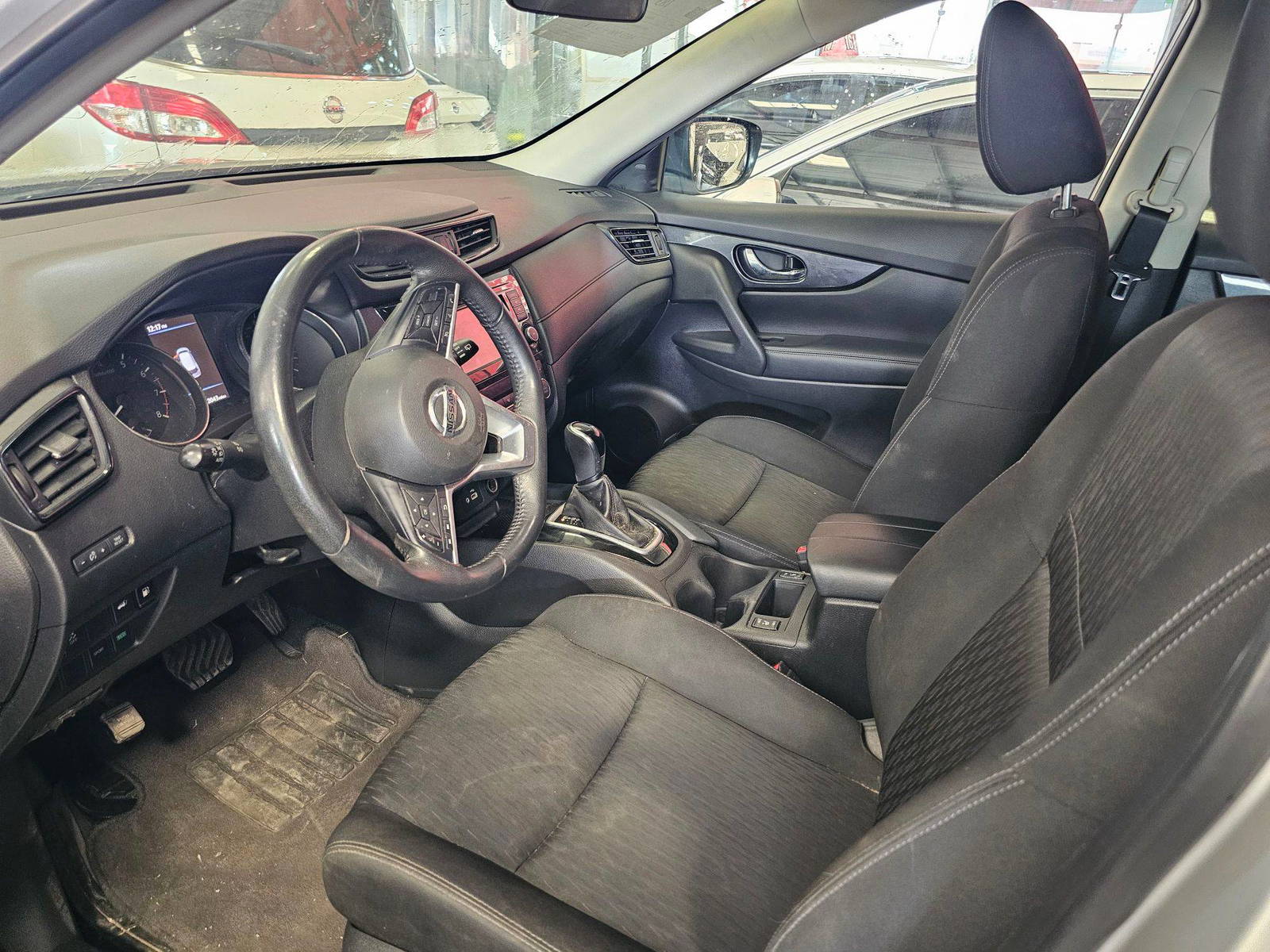 NISSAN ROGUE 2018 - Marhaba Auction Used Cars - Image 7