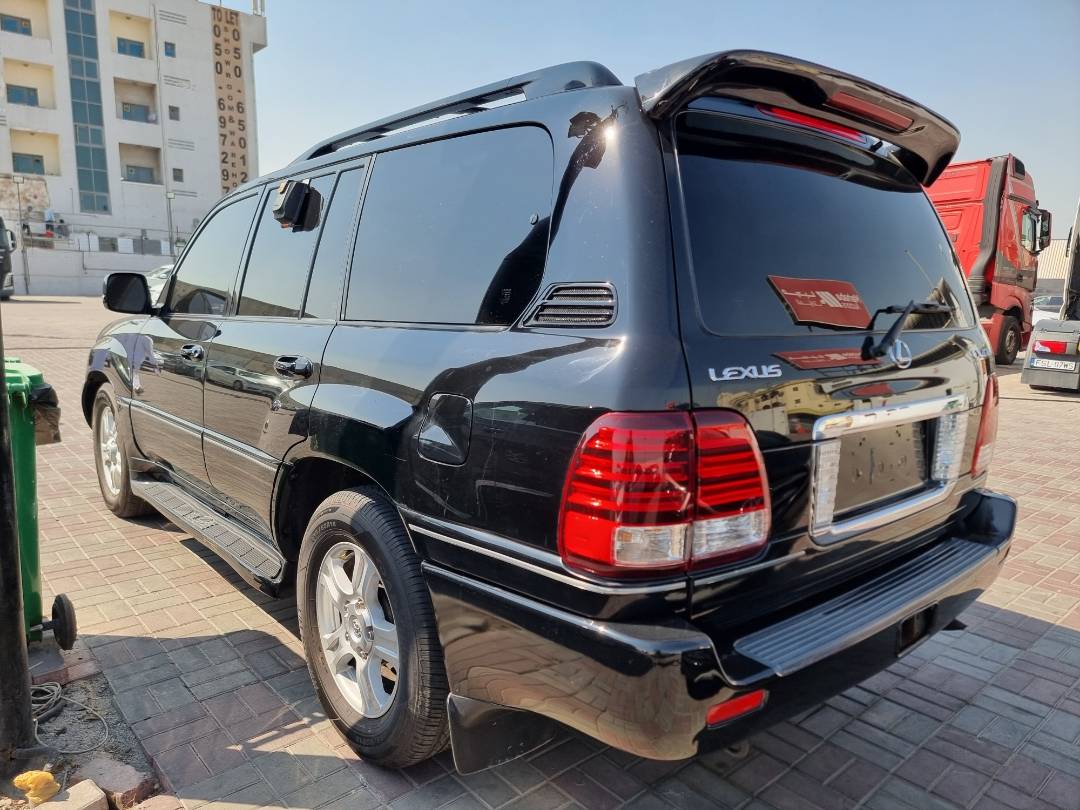 2005 LEXUS LX 470 — 175318 Miles — Lot 125487 — Ind. 12 - Marhaba Auctions Used Cars - Image 4