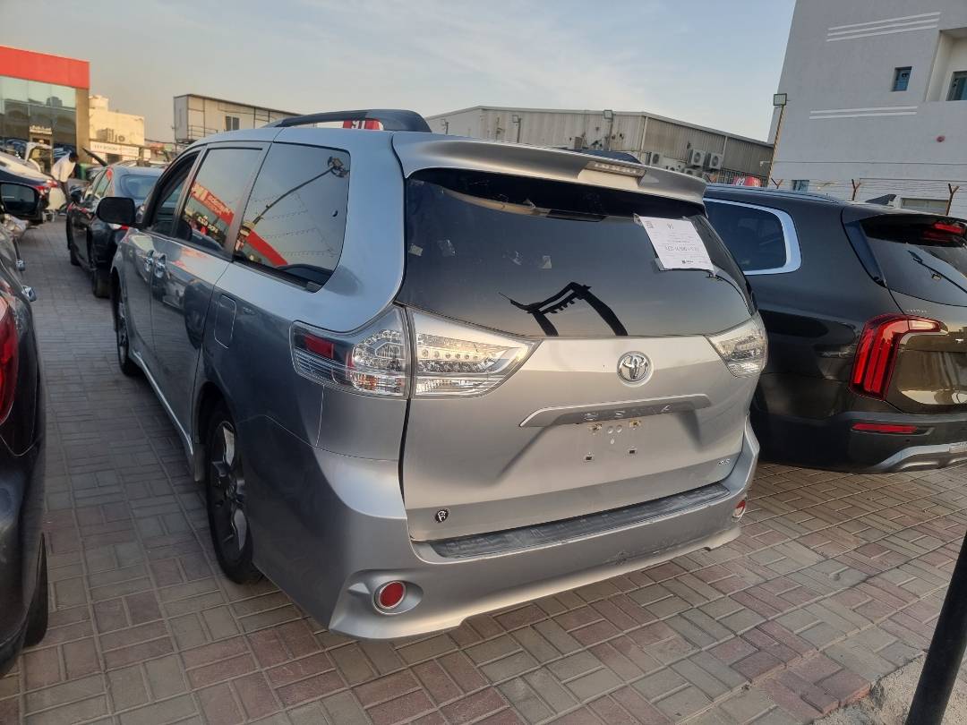 2014 TOYOTA SIENNA — 217797 Miles — Lot 463206 — Souq - Marhaba Auctions Used Cars - Image 14