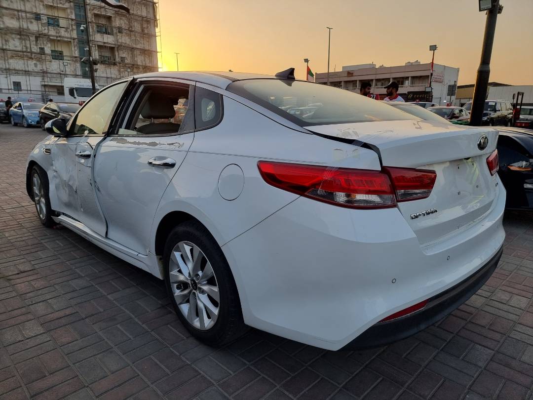 2016 KIA OPTIMA — 162858 Miles — Lot 4GG014301 — Souq - Marhaba Auctions Used Cars - Image 4