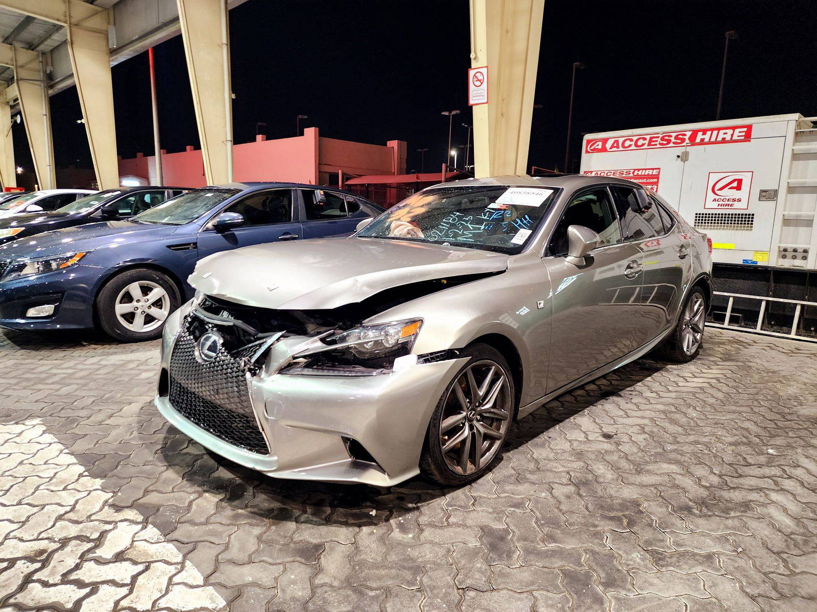 2016 LEXUS IS 200T — 68320 Miles — Lot 40838546 — Souq - Marhaba Auctions Used Cars - Image 4