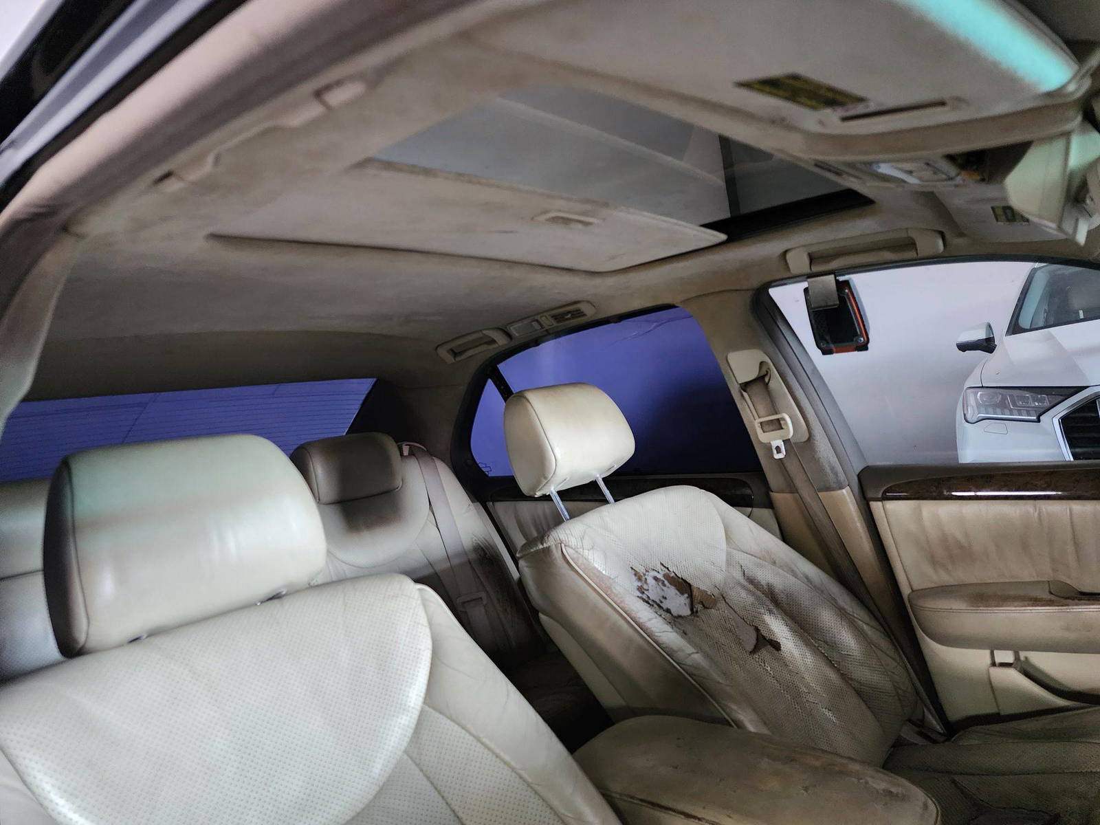 2001 LEXUS LS 430 — 154960 Miles — Lot 49551 — Main - Marhaba Auctions Used Cars - Image 10