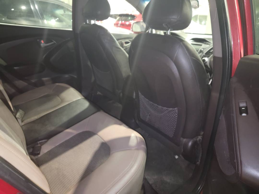 2011 HYUNDAI TUCSON — 108861 Miles — Lot 157791 - Marhaba Auctions Used Cars - Image 5