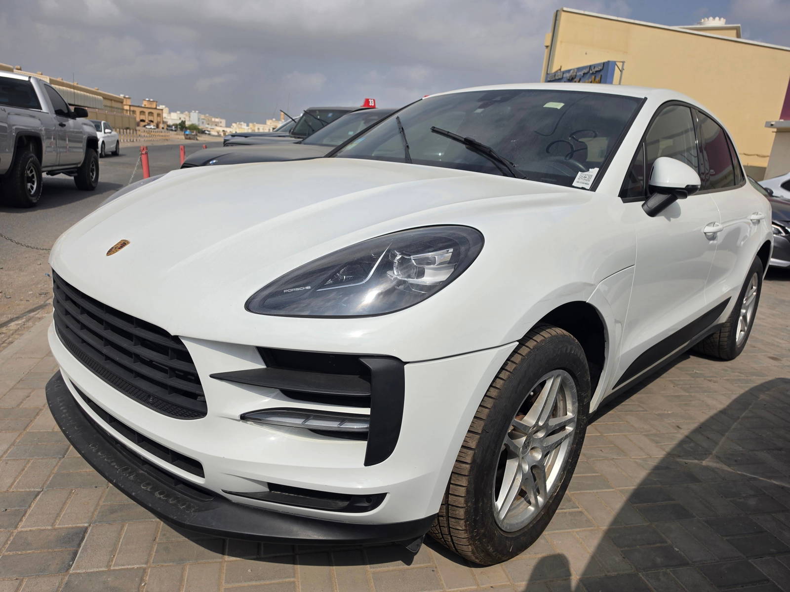 2021 PORSCHE MACAN — 31389 KM — Lot 84763285 - Marhaba Auctions Used Cars - Image 3