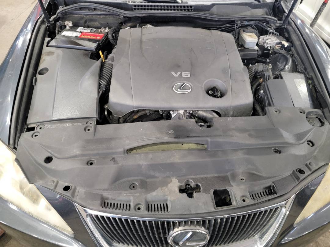 2006 LEXUS IS 250 — 165031 Miles — Lot 008120 — Souq - Marhaba Auctions Used Cars - Image 11