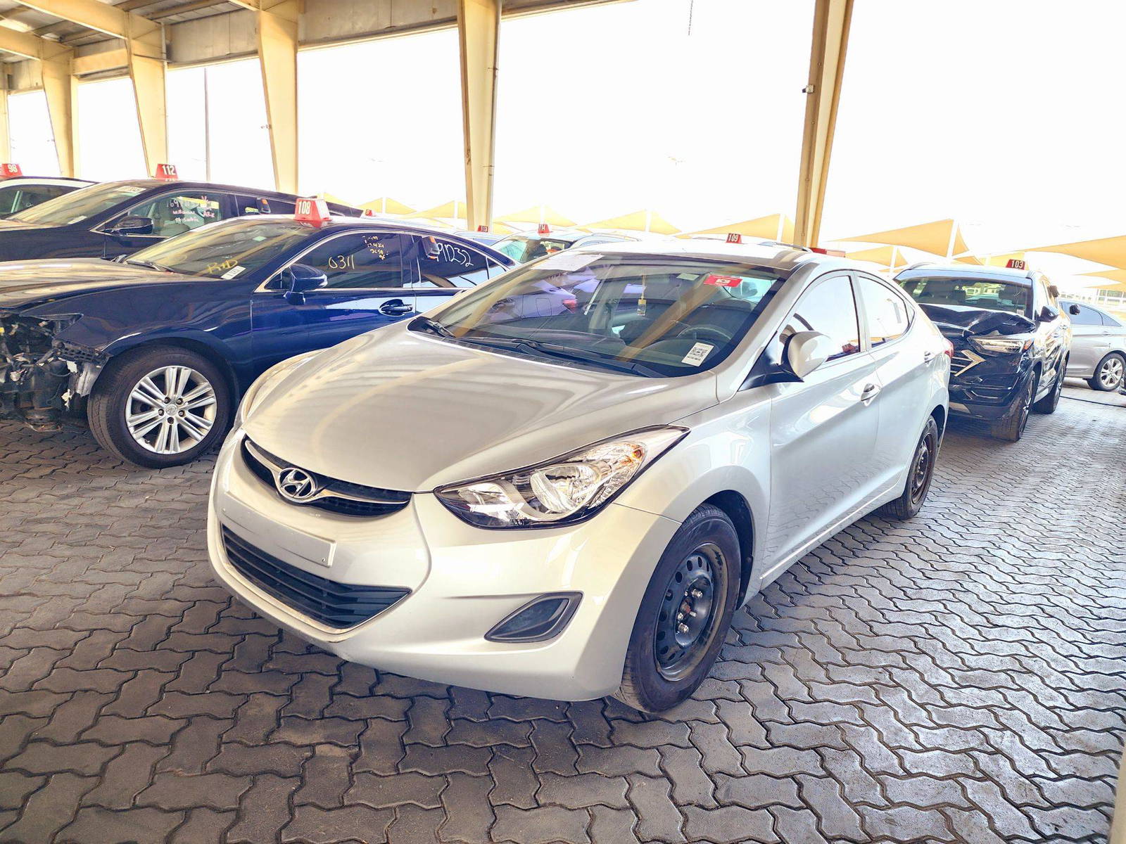 2012 HYUNDAI AVANTE — 164912 KM — Lot 190308 — Souq - Marhaba Auctions Used Cars - Image 5