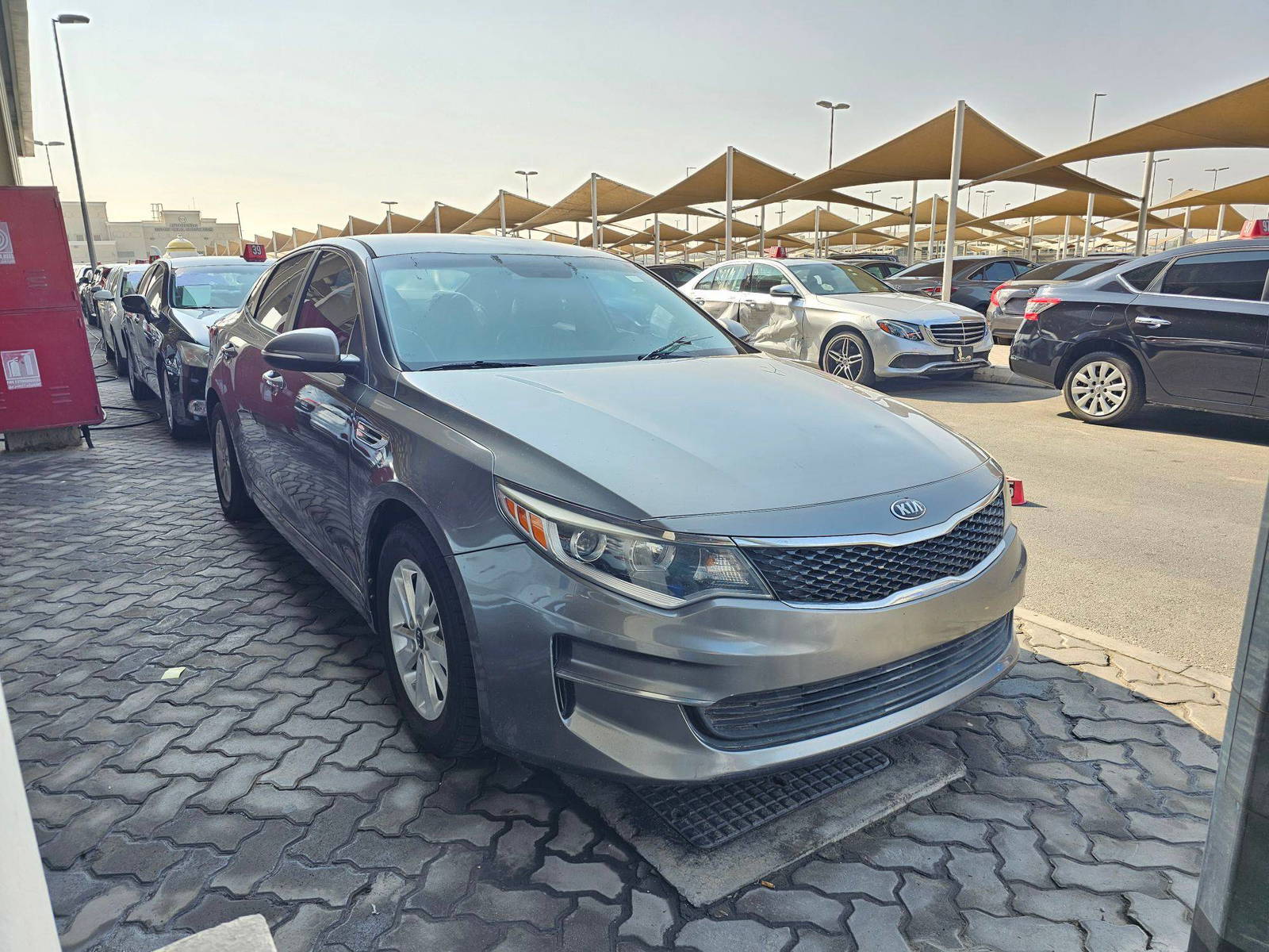 2016 KIA OPTIMA — 168896 Miles — Lot G101811 — Souq - Marhaba Auctions Used Cars - Image 4